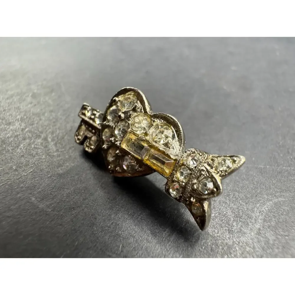 Vintage Karu Signed Silver Tone Rhinestone Key Through Heart Pin Brooch